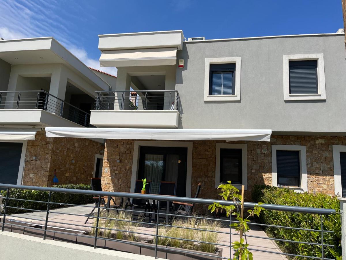Nikiti Heart Luxury Villa Exterior photo